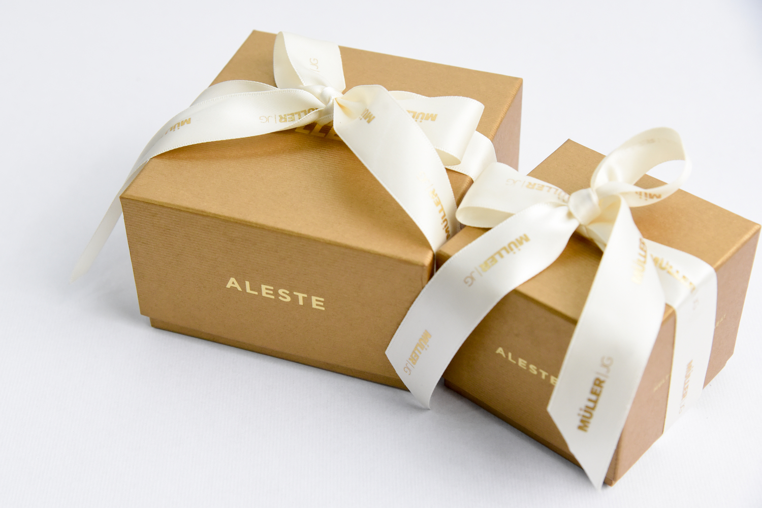 gold Muller gift boxes